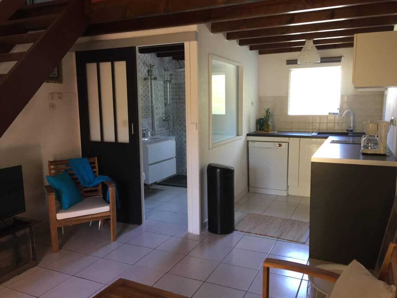 Apartmán T2 Tropical En Bord De Piscine A 100M De La Mer Le Carbet Exteriér fotografie