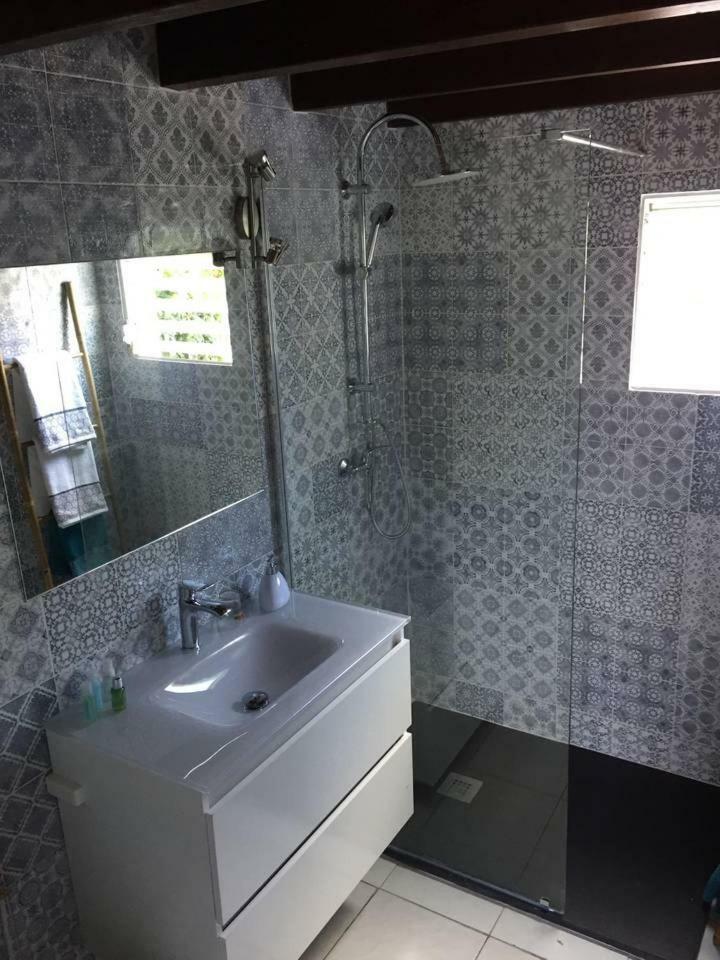 Apartmán T2 Tropical En Bord De Piscine A 100M De La Mer Le Carbet Exteriér fotografie